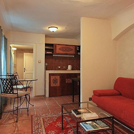 Cool 1 Bedroom Prokopska Apartment In Mala Strana 布拉格 外观 照片